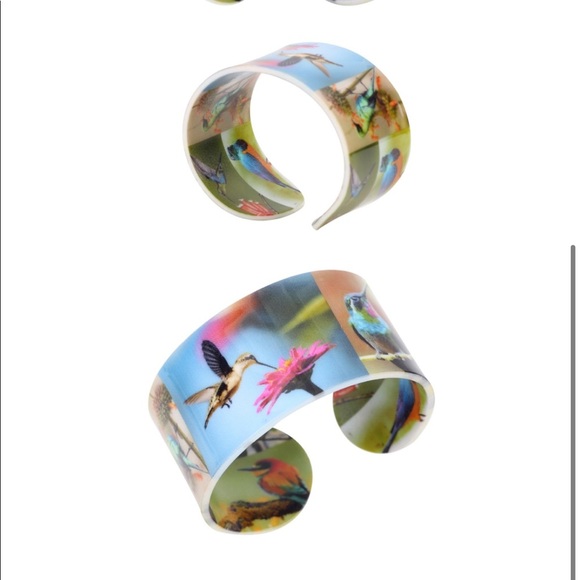 NWT Hummingbird Bracelet - Picture 4 of 4